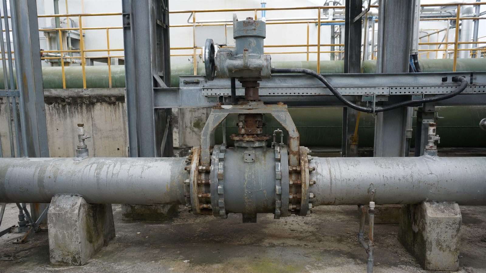 Existing corroded valve and actuator recorded before works